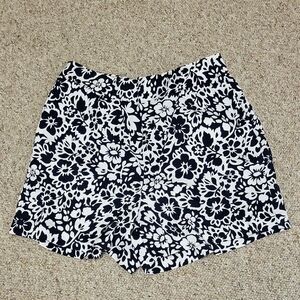 Ann Taylor Factory Floral Navy and White Women's Shorts Pull On Sz 6